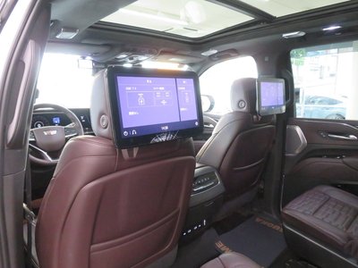 صورة مصغرة 17 لـ 2021 Cadillac ESCALADE