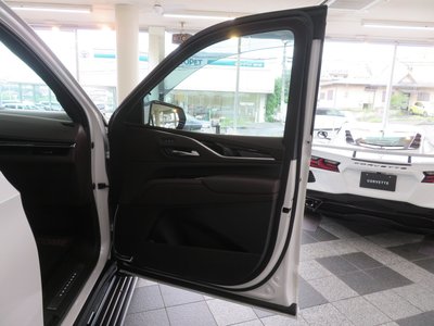 صورة مصغرة 42 لـ 2021 Cadillac ESCALADE