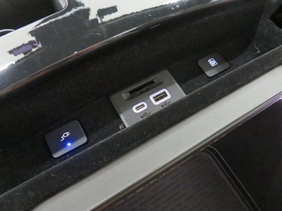 صورة مصغرة 58 لـ 2021 Cadillac ESCALADE