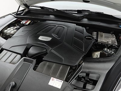 PORSCHE CAYENNE - 8