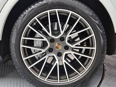 PORSCHE CAYENNE - 6