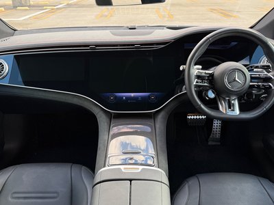 MERCEDES-BENZ EQE AMG - 5