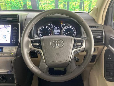 TOYOTA LAND CRUISER PRADO - 8