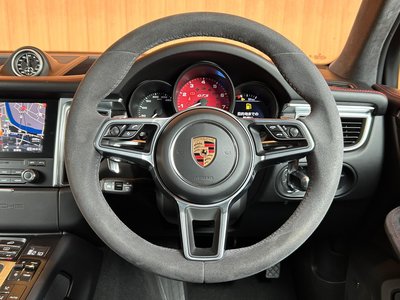 صورة 5 لـ 2017 Porsche MACAN