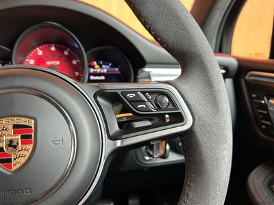 صورة 8 لـ 2017 Porsche MACAN