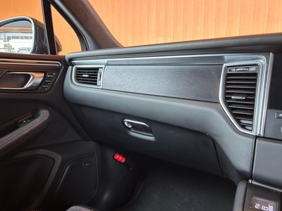 صورة مصغرة 19 لـ 2017 Porsche MACAN