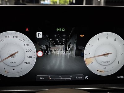 2025 Genesis G90 (RS4) 照片 8