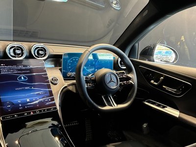 2026 Mercedes-BENZ GLC — миниатюра 30