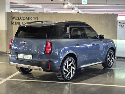 MINI COUNTRYMAN - 4