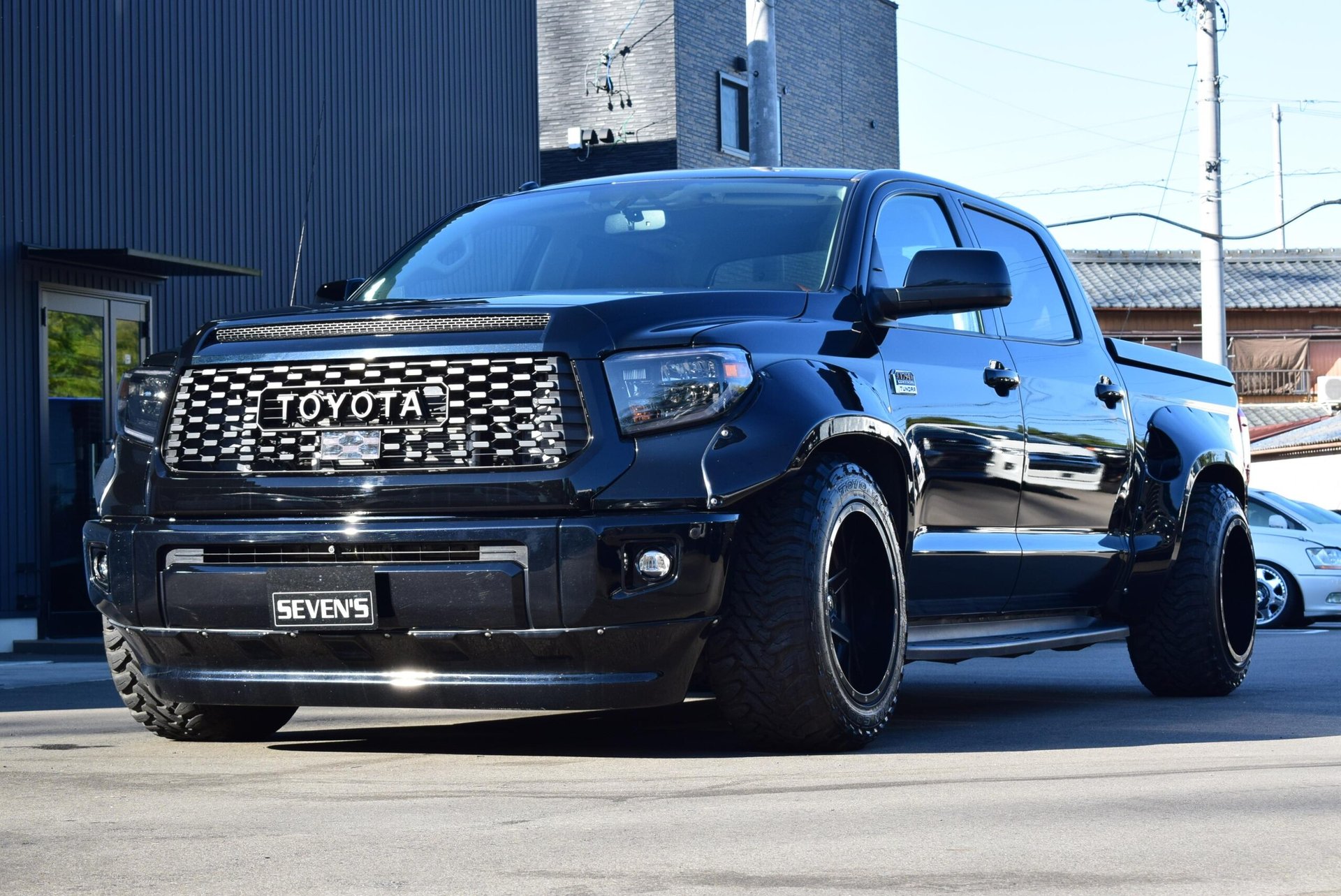 TOYOTA TUNDRA - View 1