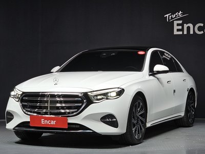 MERCEDES-BENZ E-CLASS - 1