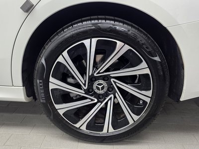 MERCEDES-BENZ E-CLASS - 8