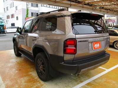 TOYOTA LAND CRUISER 250 - 6