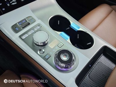 2025 Genesis GV70 photo 9
