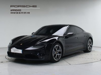 PORSCHE TAYCAN - 1