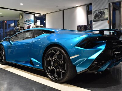 LAMBORGHINI HURACAN - 5