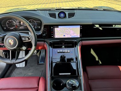 PORSCHE PANAMERA - 10