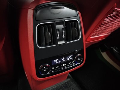 2019 Maserati LEVANTE — миниатюра 33