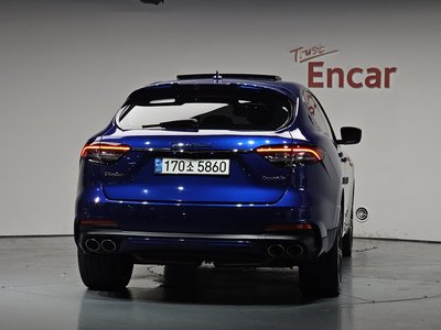 2019 Maserati LEVANTE — фото 4