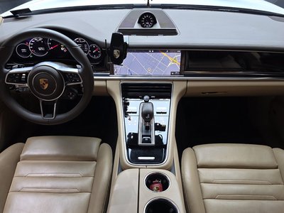 PORSCHE PANAMERA - 5