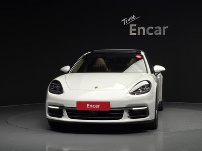 PORSCHE PANAMERA - 2