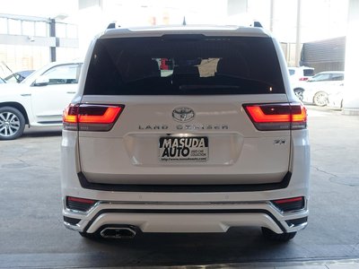 TOYOTA LAND CRUISER 300 - 6