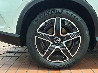 MERCEDES-BENZ GLC - 10