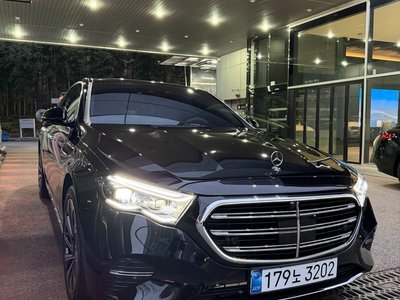 MERCEDES-BENZ E-CLASS - 6