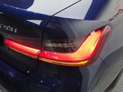 BMW 3 SERIES - 10