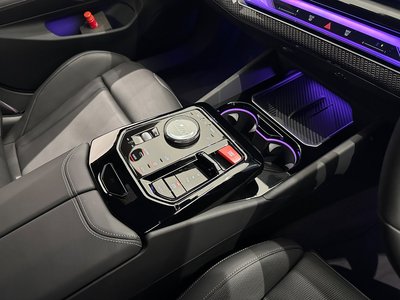 2025 BMW M5 TOURING — миниатюра 28