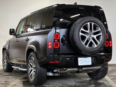 LAND ROVER DEFENDER - 8