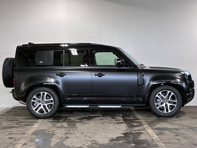 LAND ROVER DEFENDER - 5