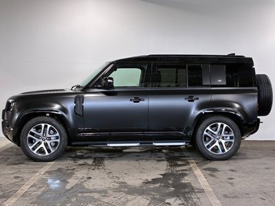 LAND ROVER DEFENDER - 9