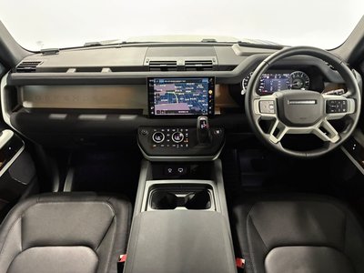 LAND ROVER DEFENDER - 2