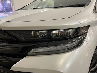 TOYOTA VELLFIRE - 3