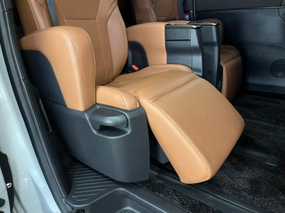 2023 Toyota VELLFIRE thumbnail 33