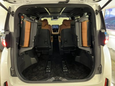 2023 Toyota VELLFIRE thumbnail 16
