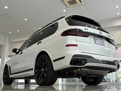BMW X7 - 7