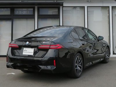 BMW 5 SERIES - 2