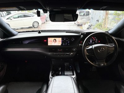 صورة مصغرة 23 لـ 2020 Lexus LS