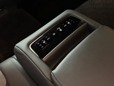 صورة مصغرة 44 لـ 2020 Lexus LS