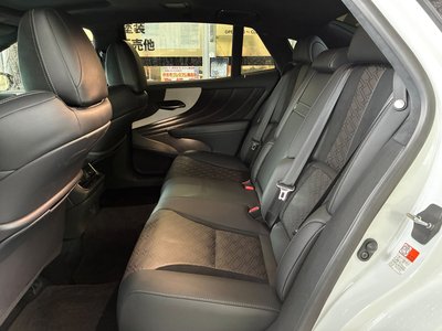 صورة مصغرة 29 لـ 2020 Lexus LS