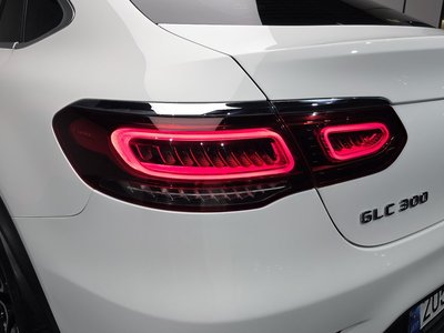 MERCEDES-BENZ GLC - 10