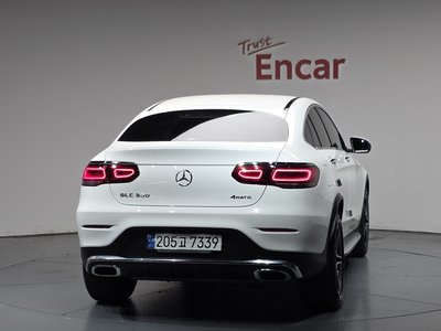 MERCEDES-BENZ GLC - 4