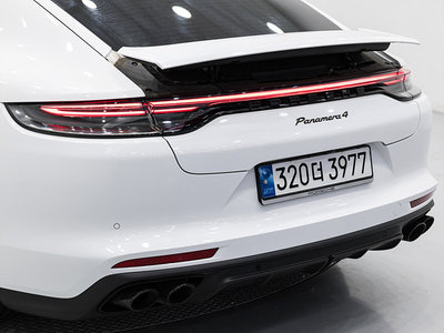 2022 Porsche PANAMERA 照片 7