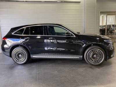 MERCEDES-BENZ EQC - 8