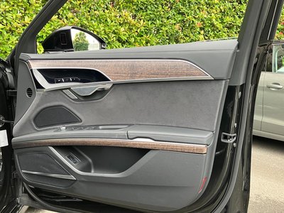 صورة مصغرة 11 لـ 2025 AUDI A8