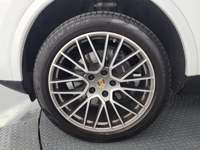 PORSCHE CAYENNE - 6