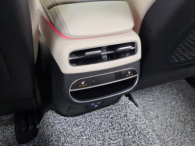 صورة مصغرة 25 لـ 2021 Genesis GV70