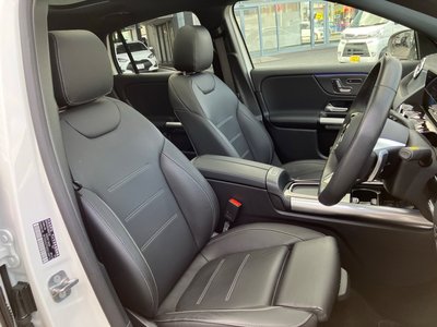 MERCEDES-BENZ EQA - 8